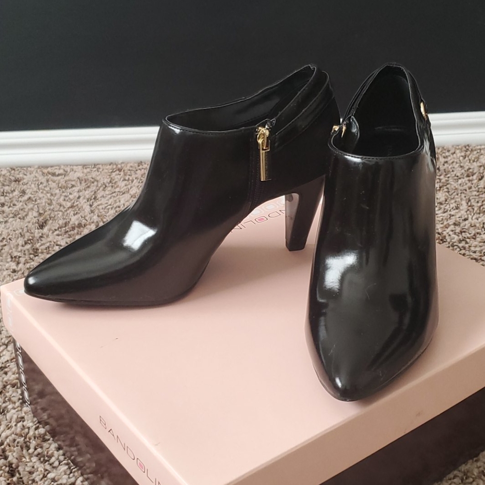 {BANDOLINO} Boot heels